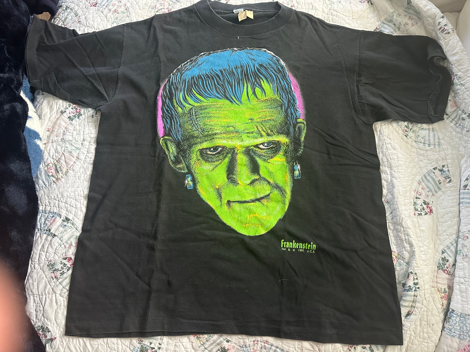 Rare 1991 Frankenstein Tee Horror Goth Monsters Universal Collectible